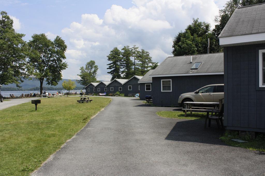 Blue Lagoon Resort Lake George Kültér fotó