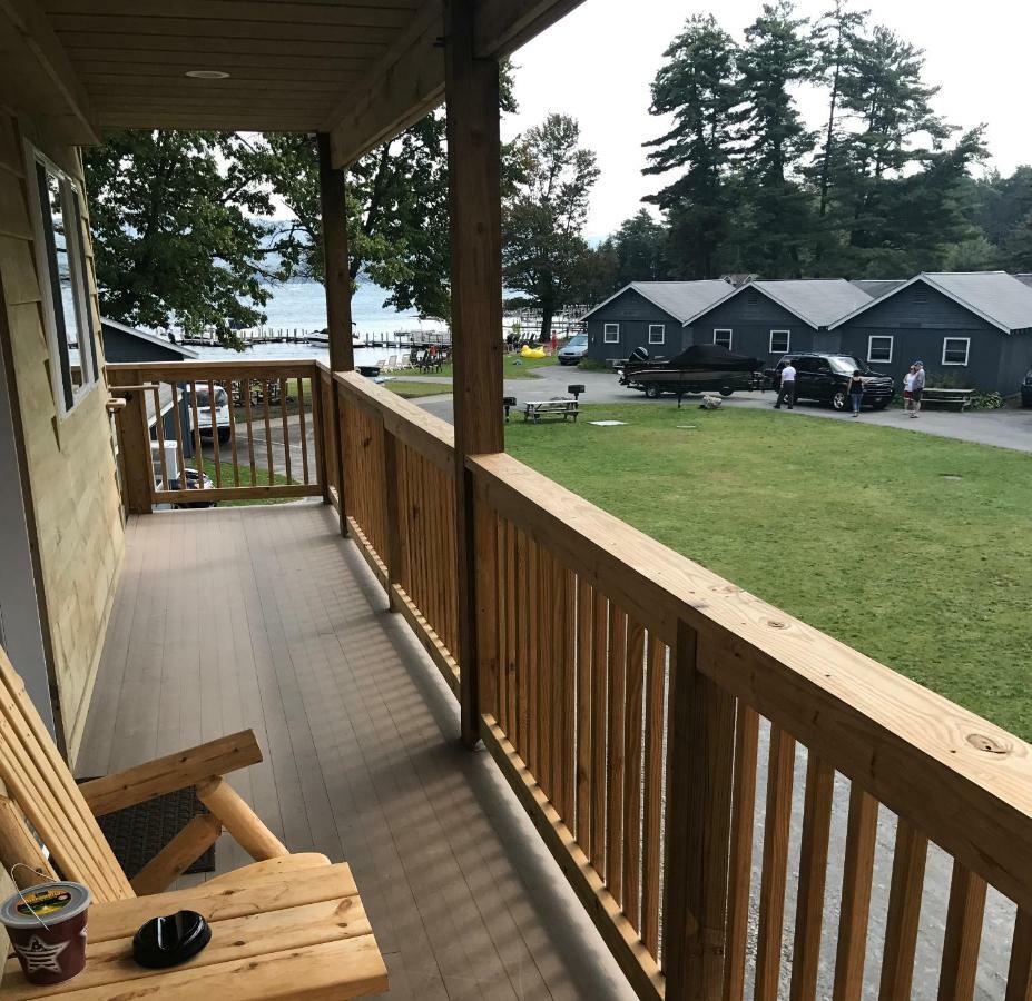 Blue Lagoon Resort Lake George Kültér fotó